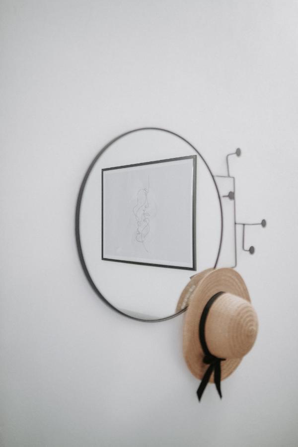 Dislocati Bnb - Jacuzzi Privata - Cucina - Tv60" - Minimal Luxury Marigliano Kültér fotó
