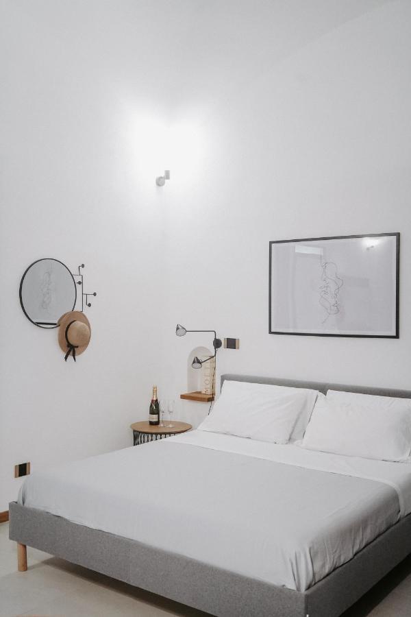 Dislocati Bnb - Jacuzzi Privata - Cucina - Tv60" - Minimal Luxury Marigliano Kültér fotó