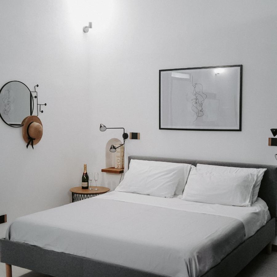 Dislocati Bnb - Jacuzzi Privata - Cucina - Tv60" - Minimal Luxury Marigliano Kültér fotó