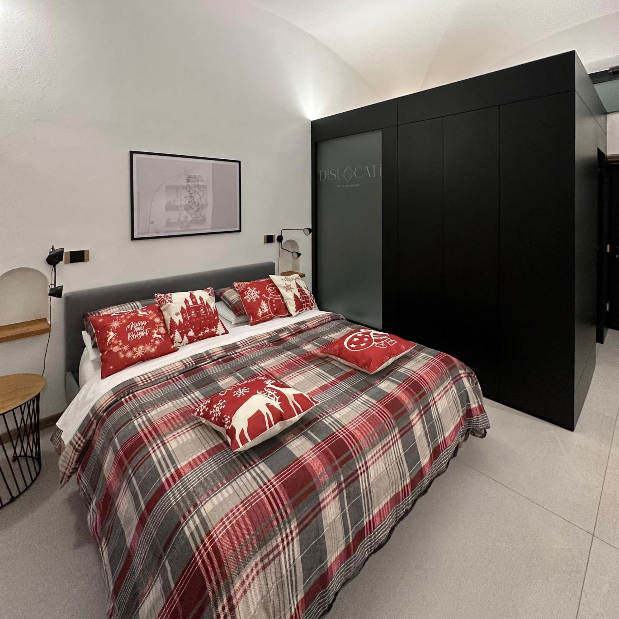 Dislocati Bnb - Jacuzzi Privata - Cucina - Tv60" - Minimal Luxury Marigliano Kültér fotó