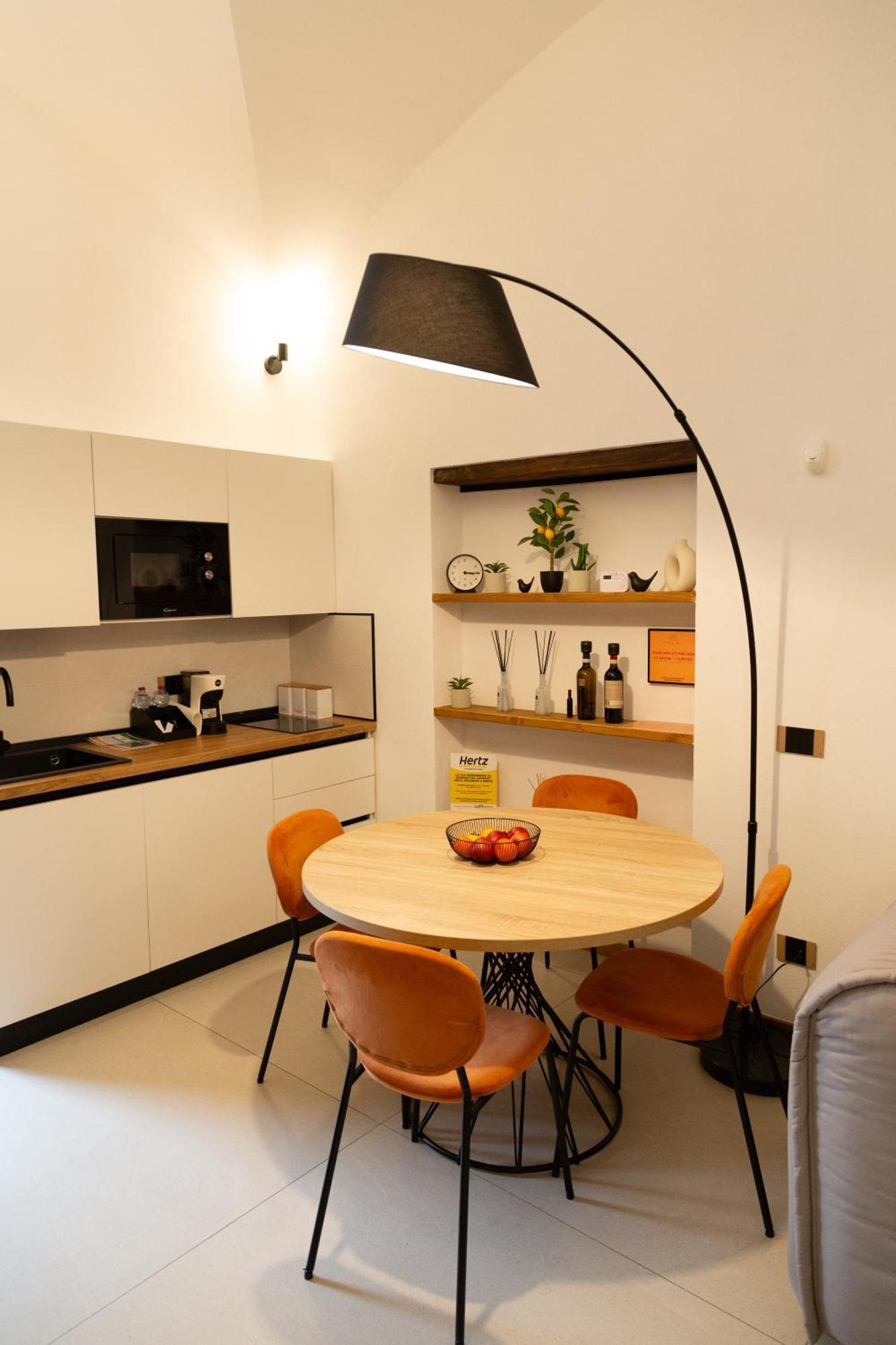 Dislocati Bnb - Jacuzzi Privata - Cucina - Tv60" - Minimal Luxury Marigliano Kültér fotó