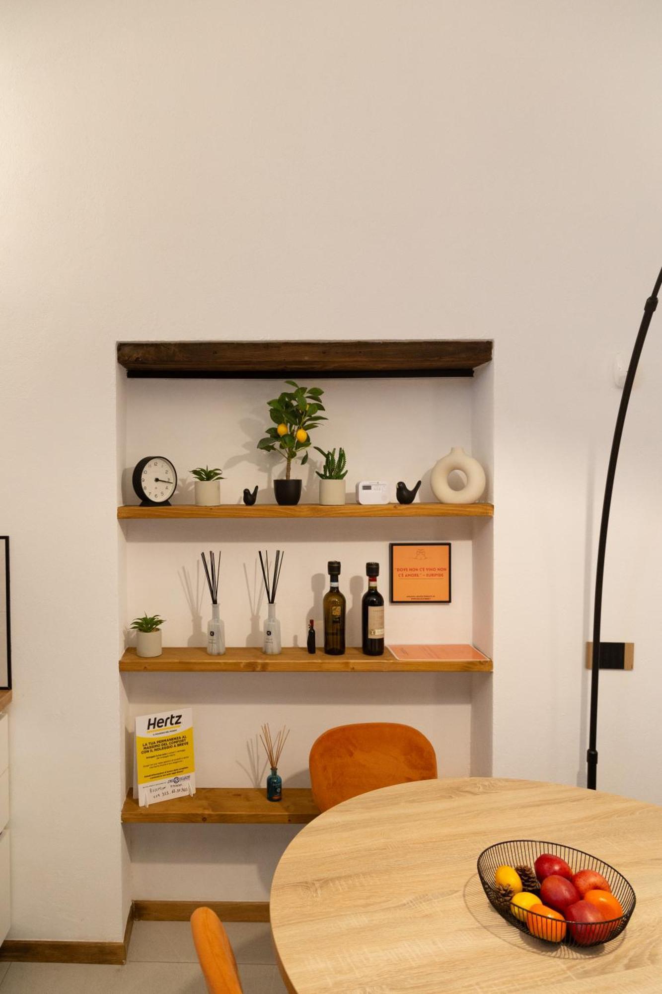 Dislocati Bnb - Jacuzzi Privata - Cucina - Tv60" - Minimal Luxury Marigliano Kültér fotó